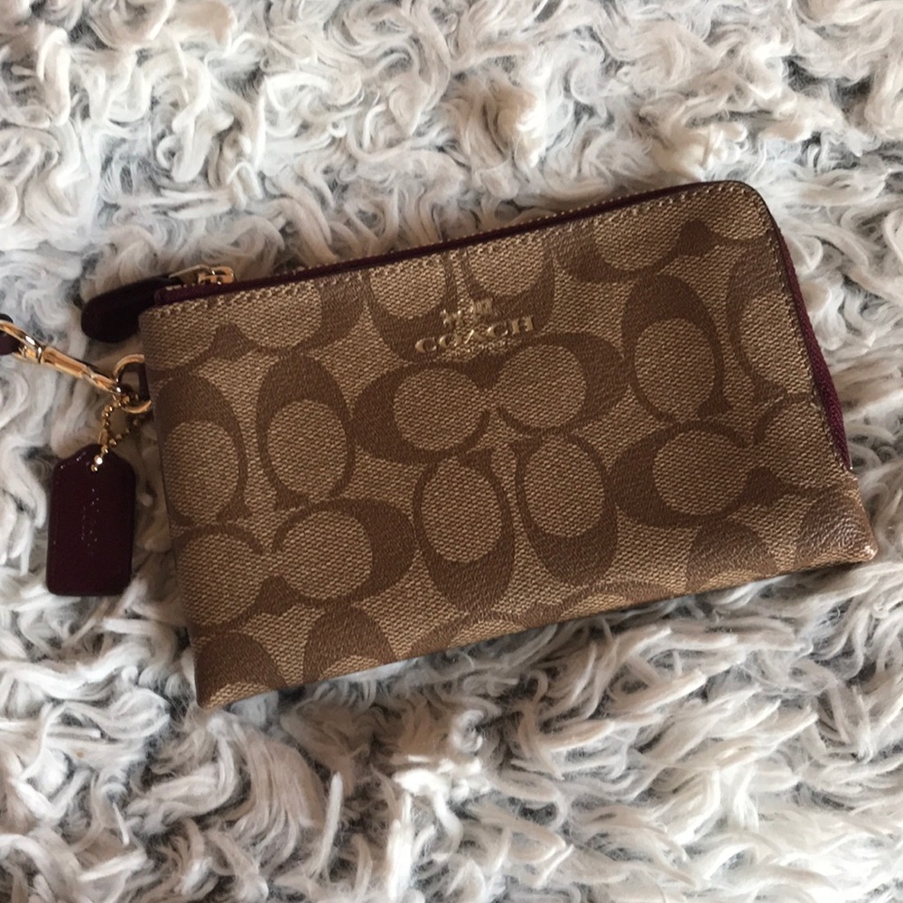 Coach wristlet - Picture 1 of 4